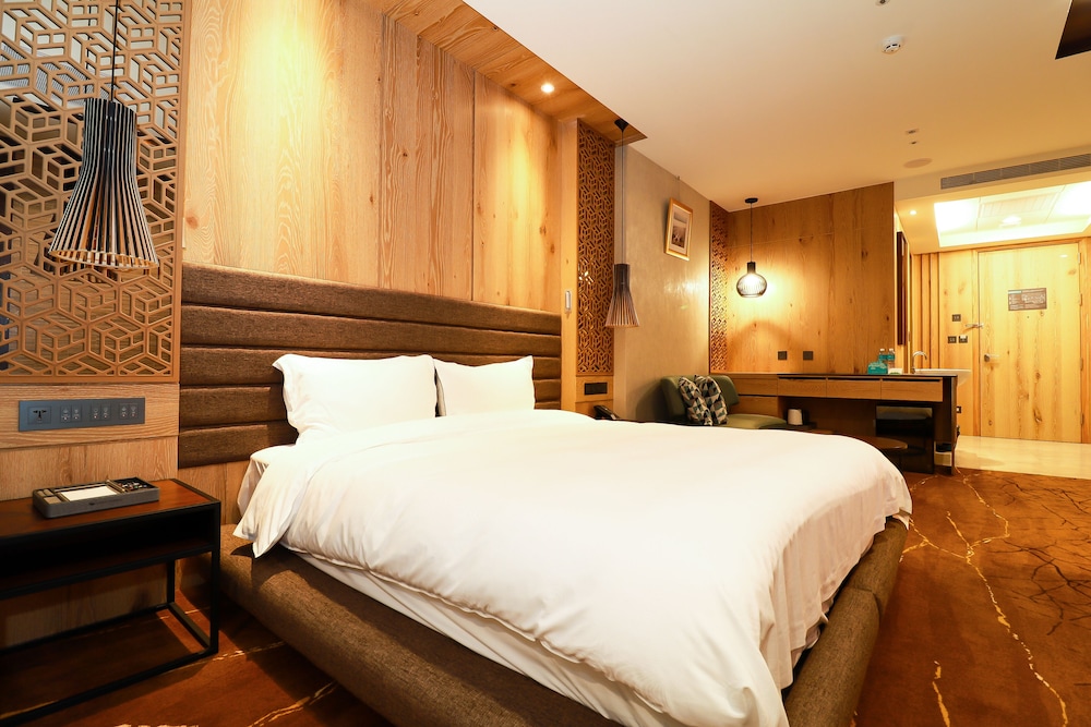 STANDARD, DOUBLE BED, NO WINDOW