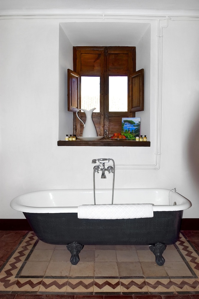 Hotel Cortijo del Marques 47/50