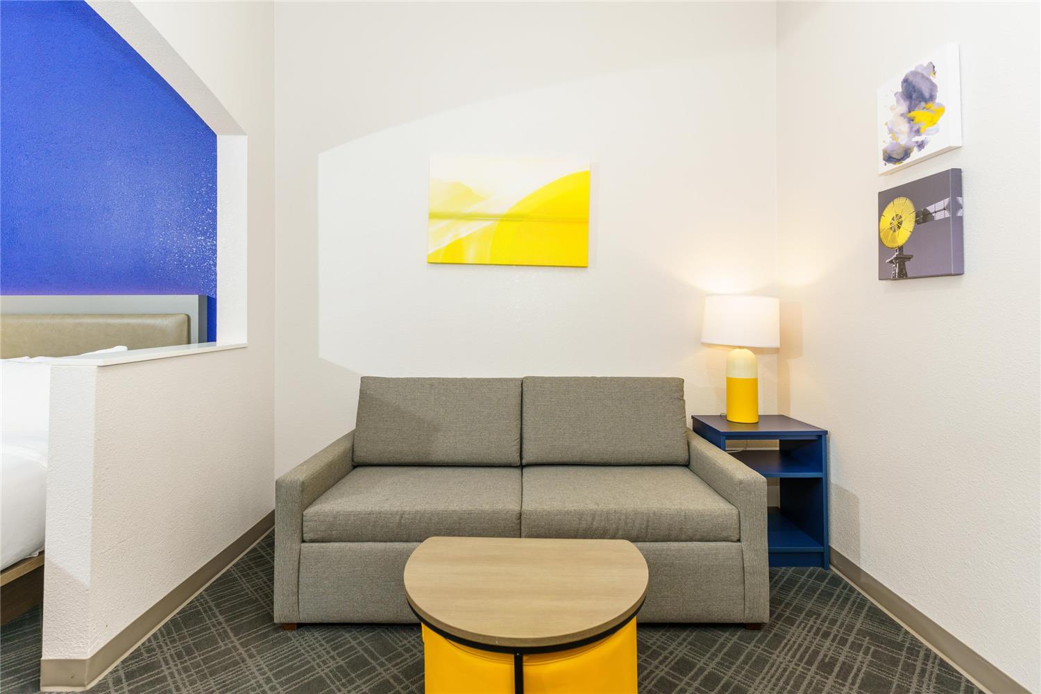 Comfort Suites University Drive, College Station, TX 30/41