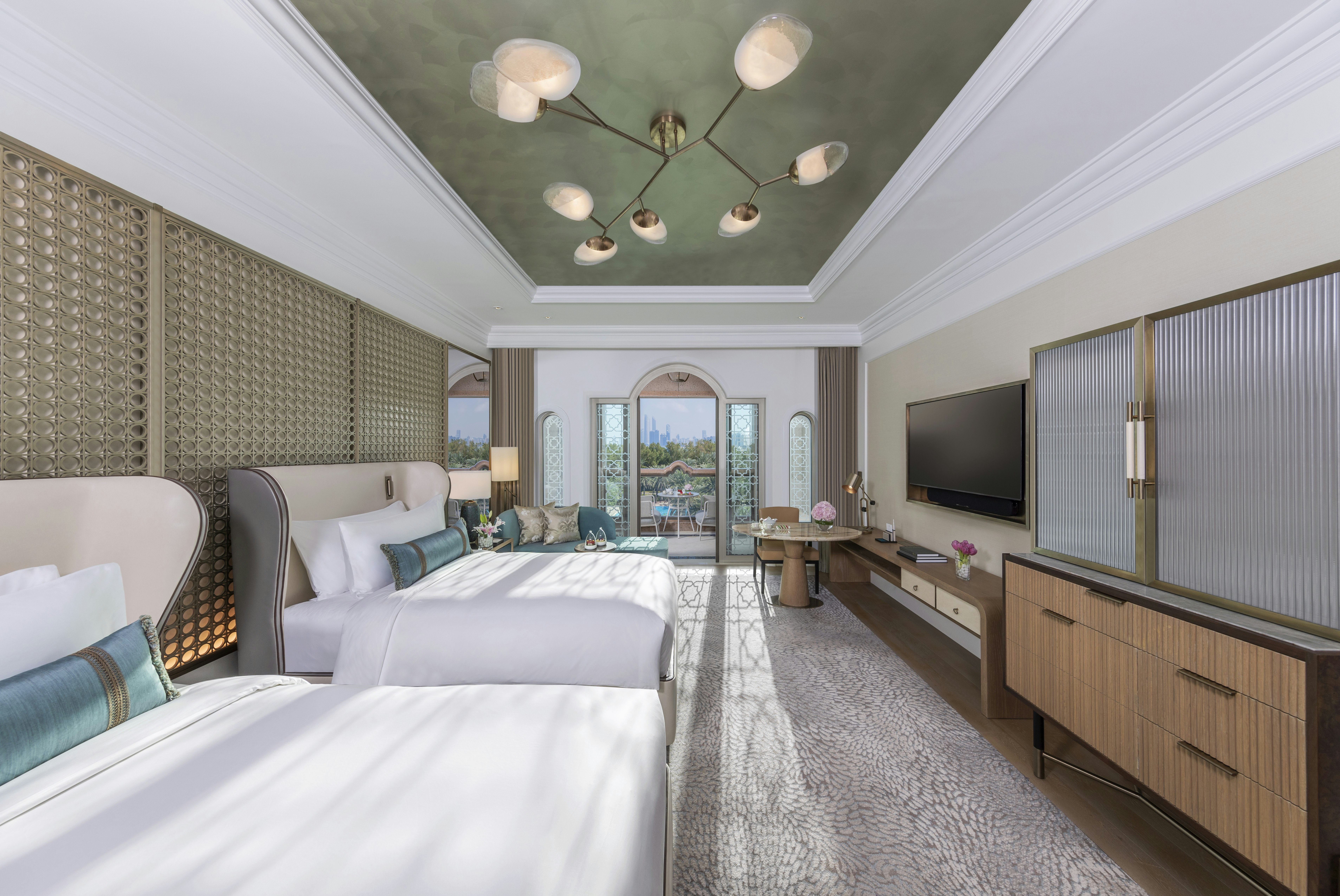 DELUXE, TWIN BEDS, GARDEN VIEW
