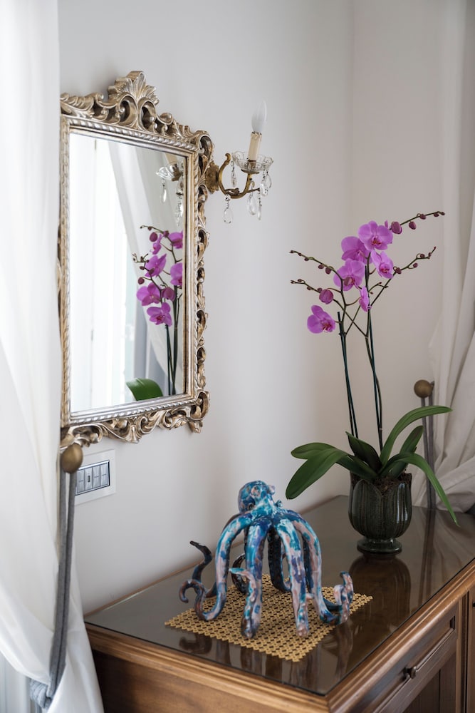 Residenza Luce 38/50