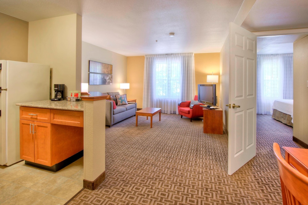 Towneplace Suites Raleigh Cary Weston Parkway 23/29