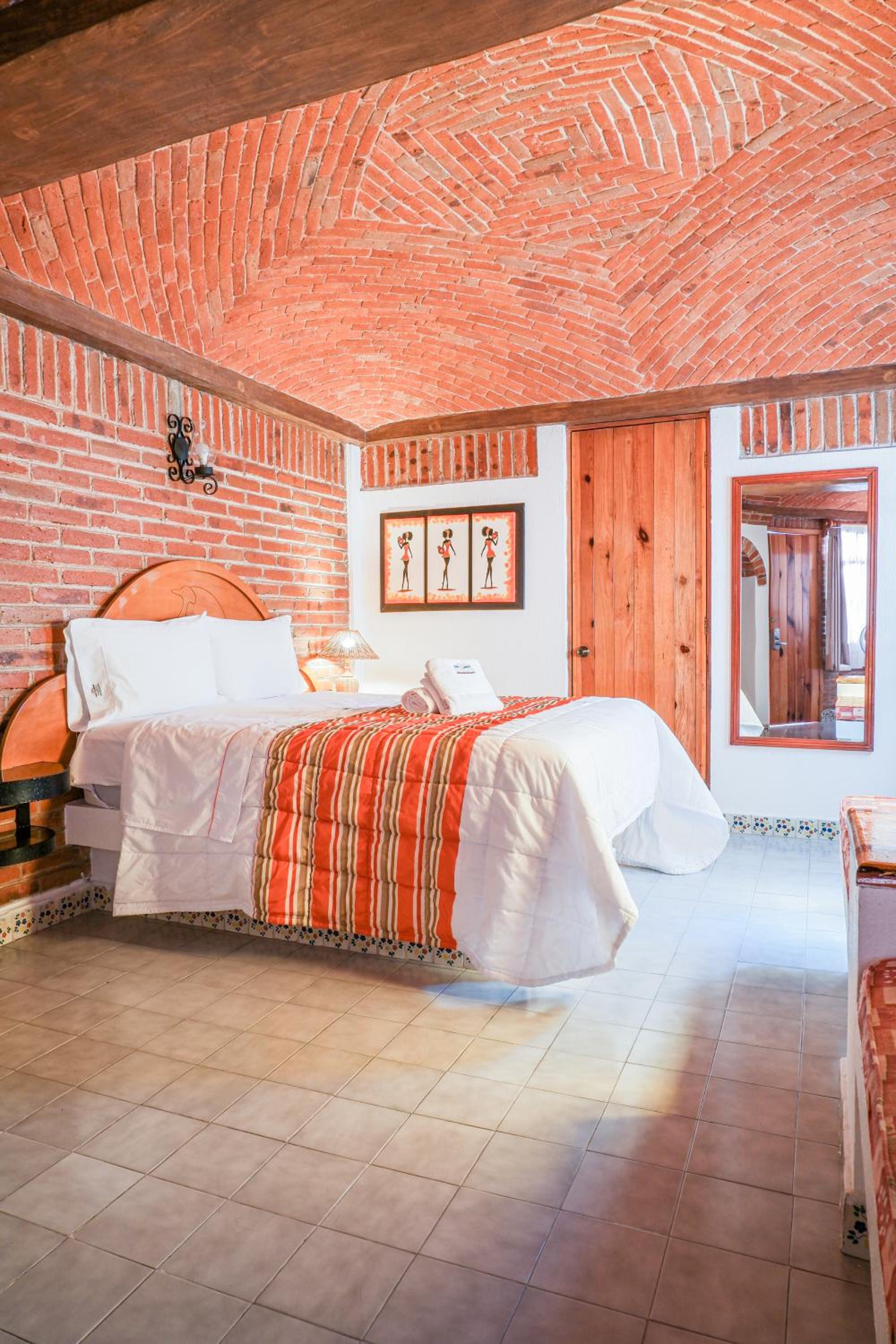 Suites Paraiso TX 11/50