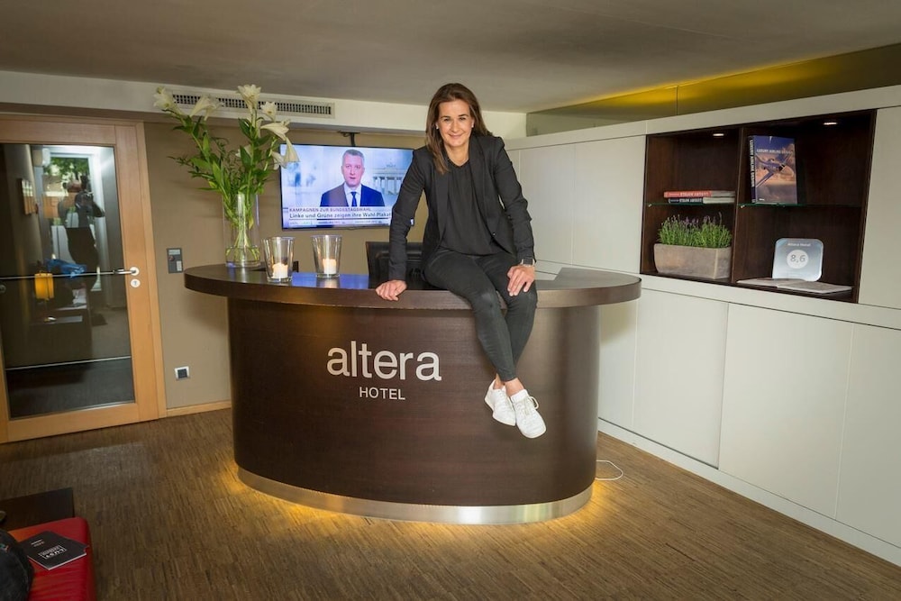 ALTERA HOTEL 2/33