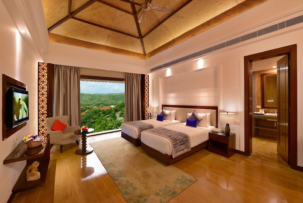 WOODEN, JUNGLE, COTTAGE