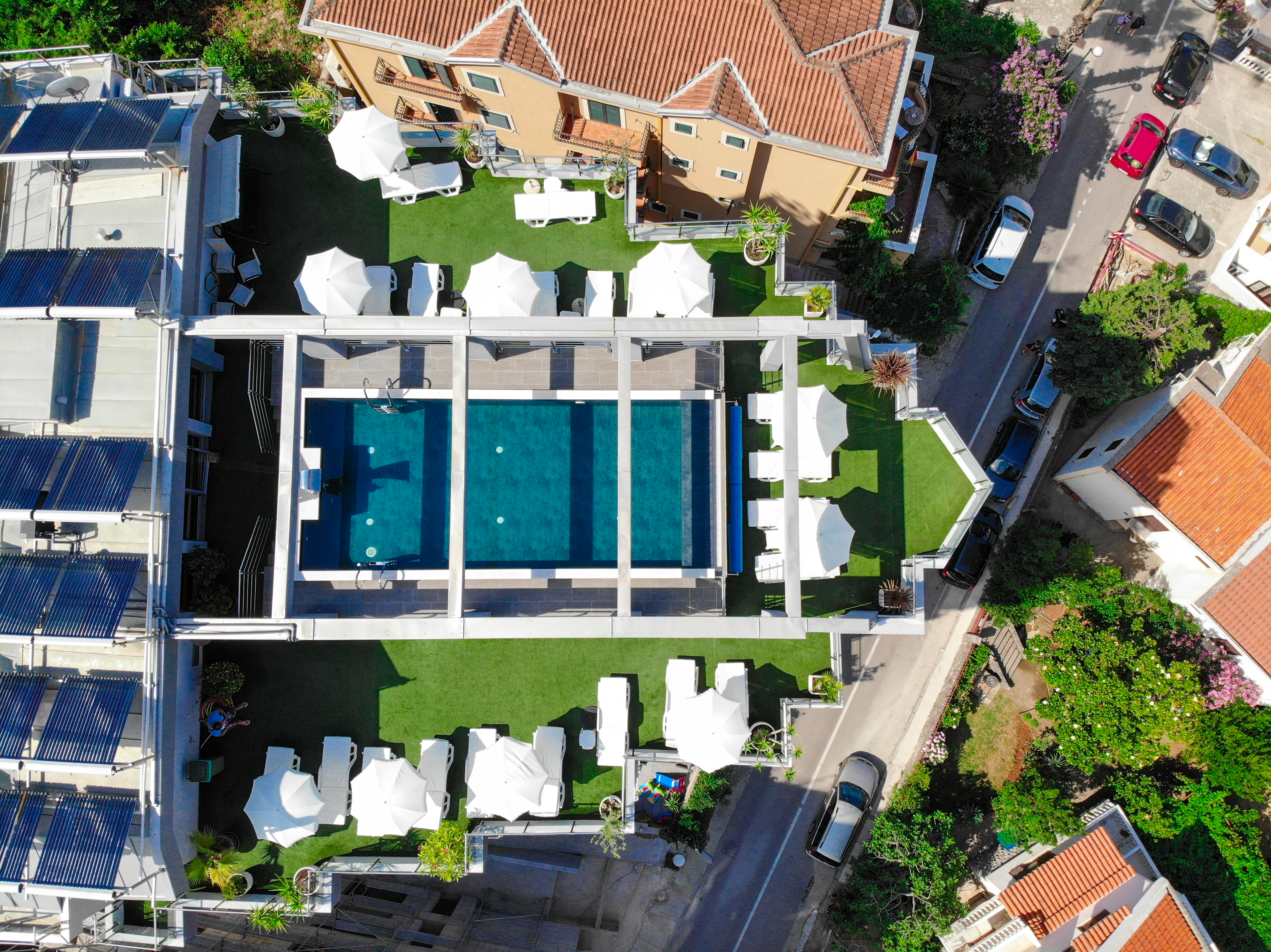 Hotel La Mer 9/65