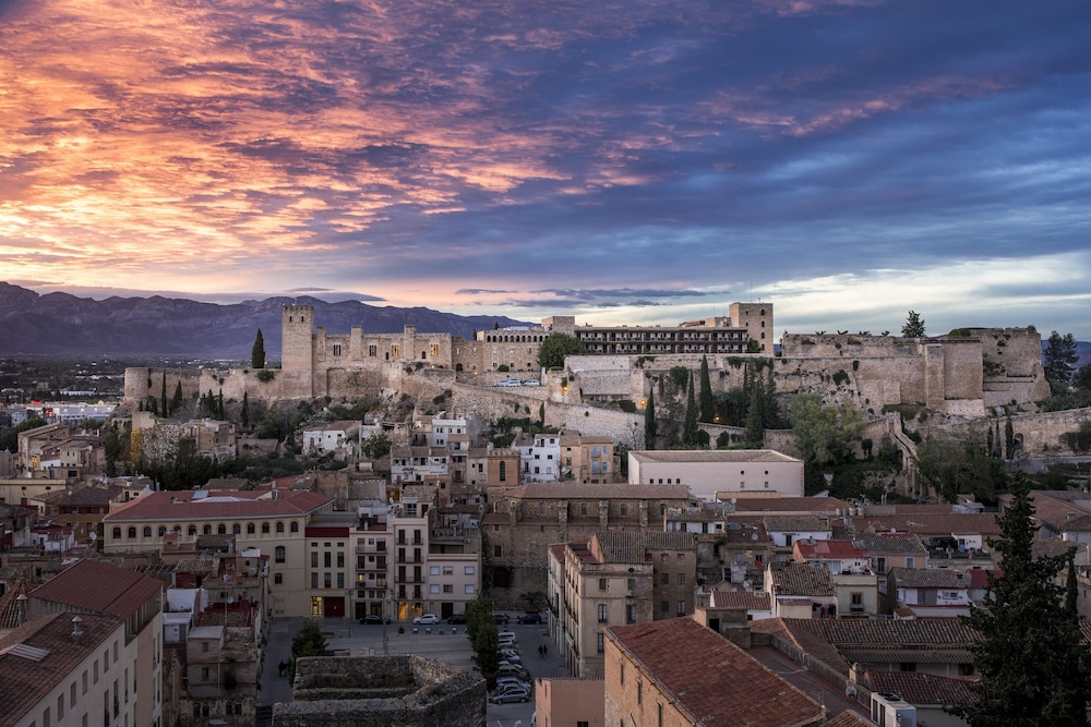 Parador De Tortosa 18/65