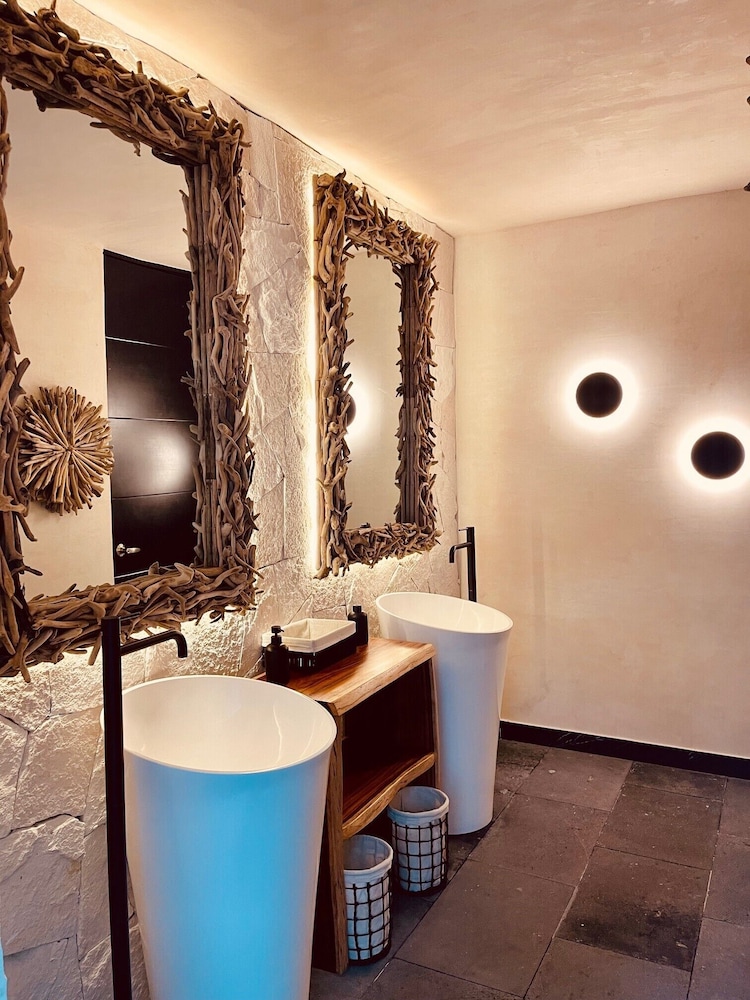 Grand City Hotel 49/49