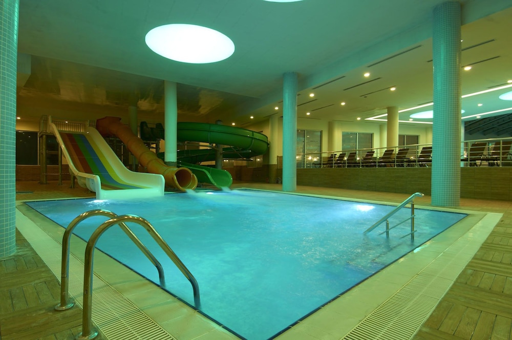 Safran Thermal Resort 30/50