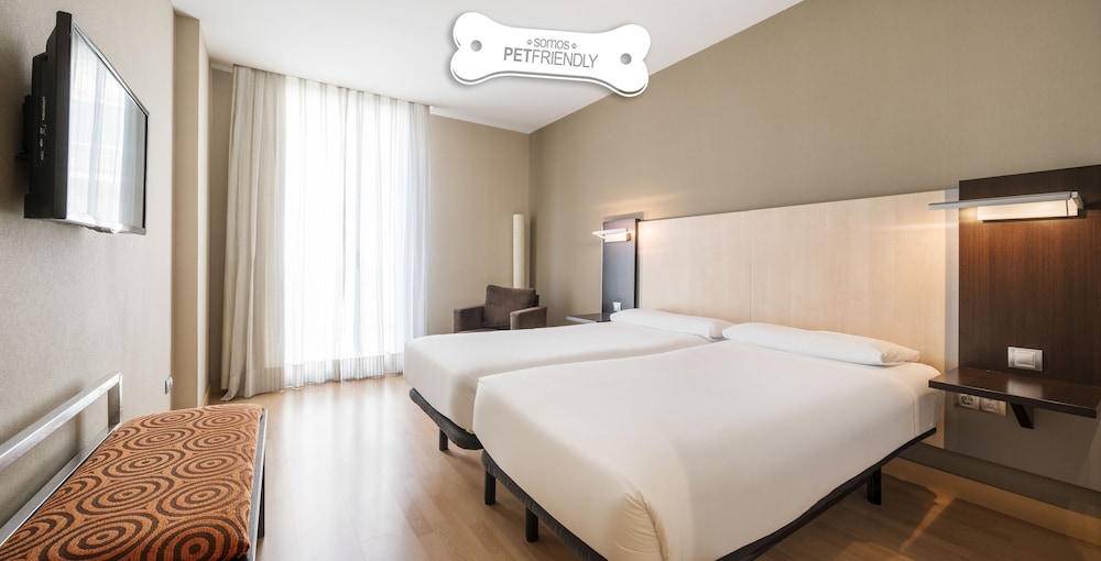 ROOM, DOUBLE BED, PET FRIENDLY