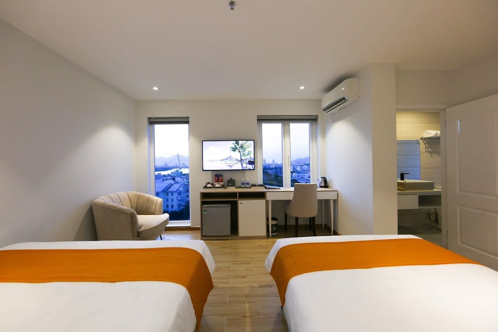 RHM Luxury Hotel And Suite 27/53
