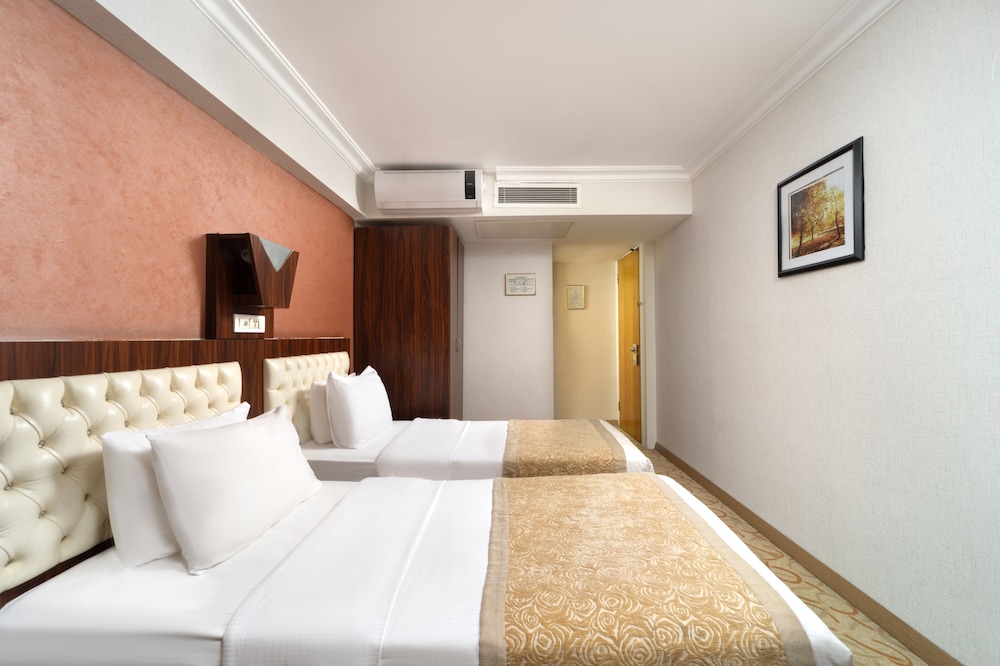 STANDARD, DOUBLE OR TWIN BED