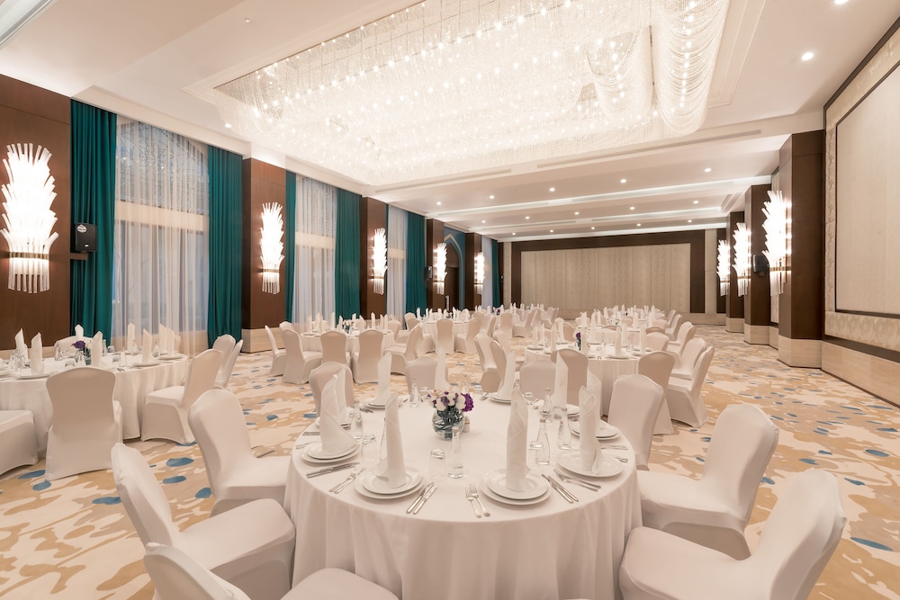 Al Najada Doha Hotel Apartments by Oaks 41/49
