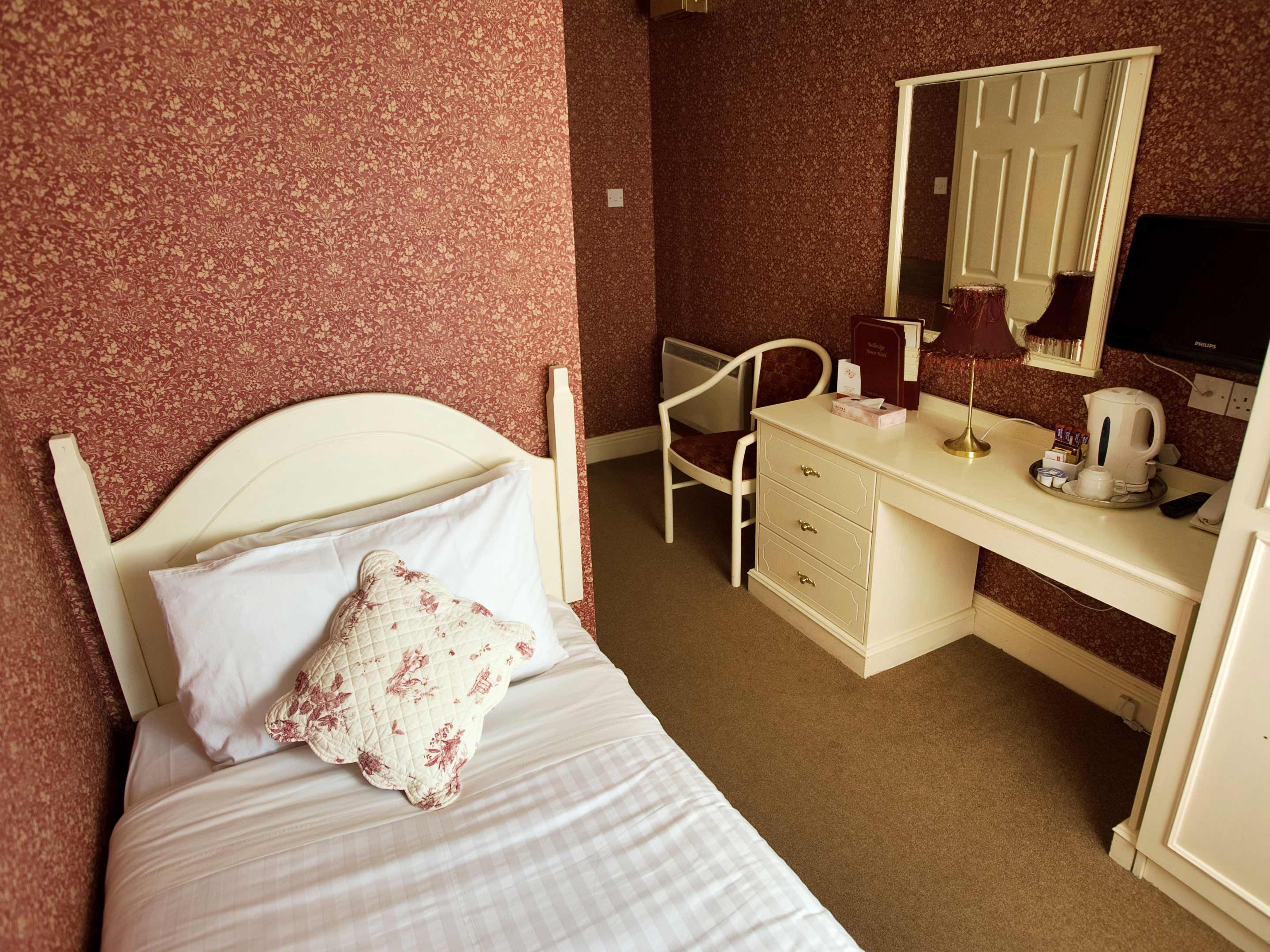 Bellbridge House Hotel 11/36