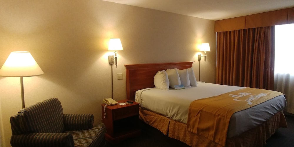 Days Inn by Wyndham Sidney OH 11/21
