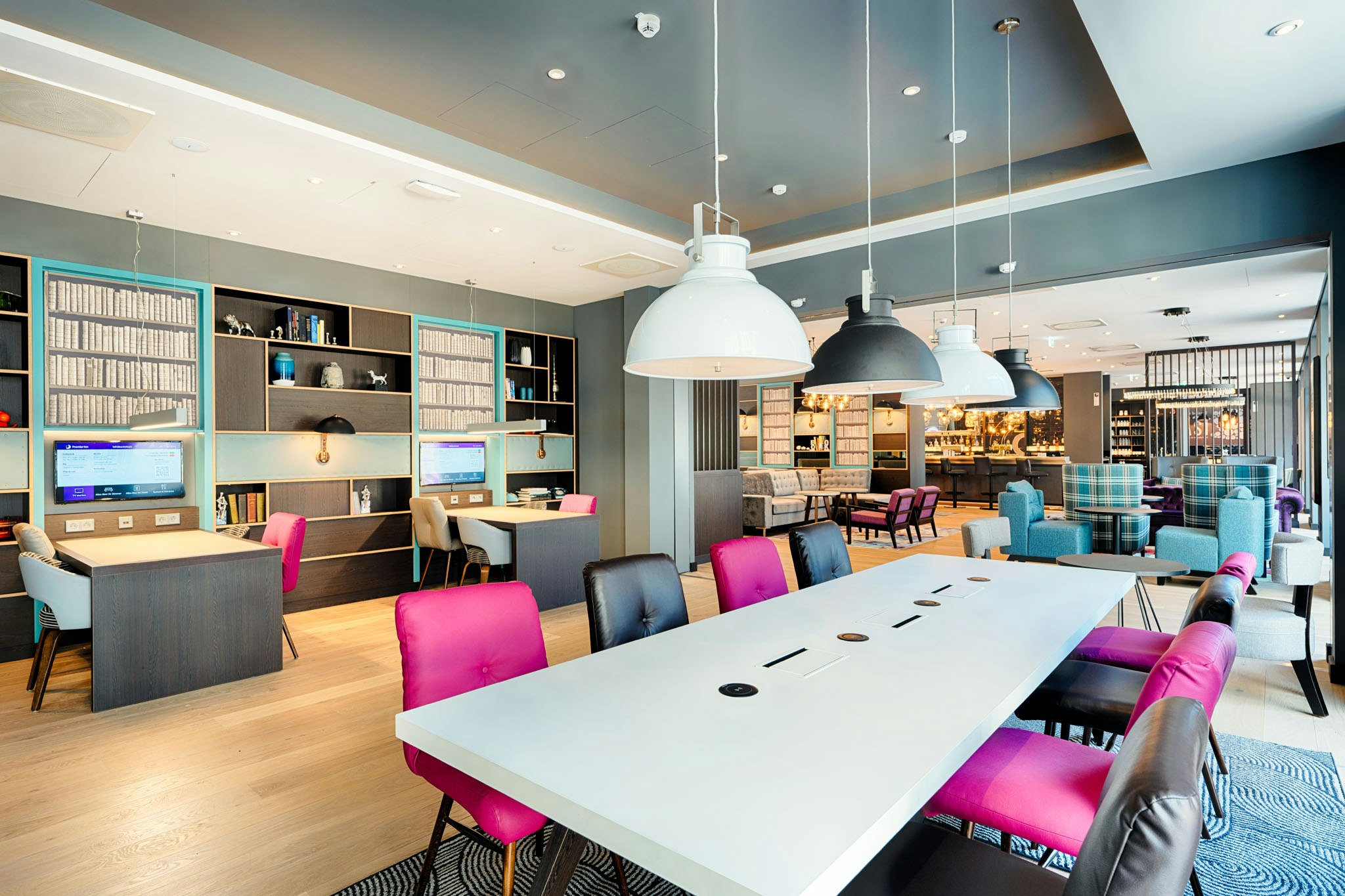 Premier Inn Darmstadt City Centre 37/45