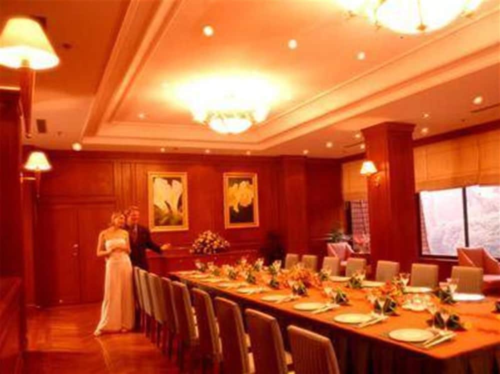 Cypress Hotel 7/45
