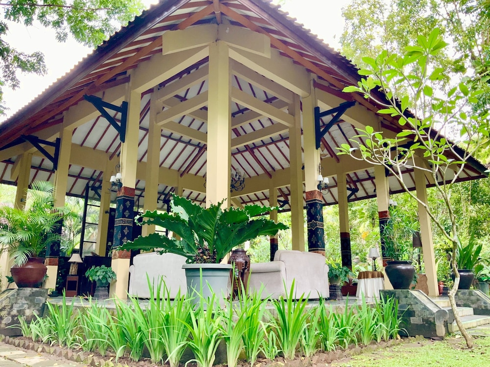 Rumah Boedi Private Residence Villa 2/64
