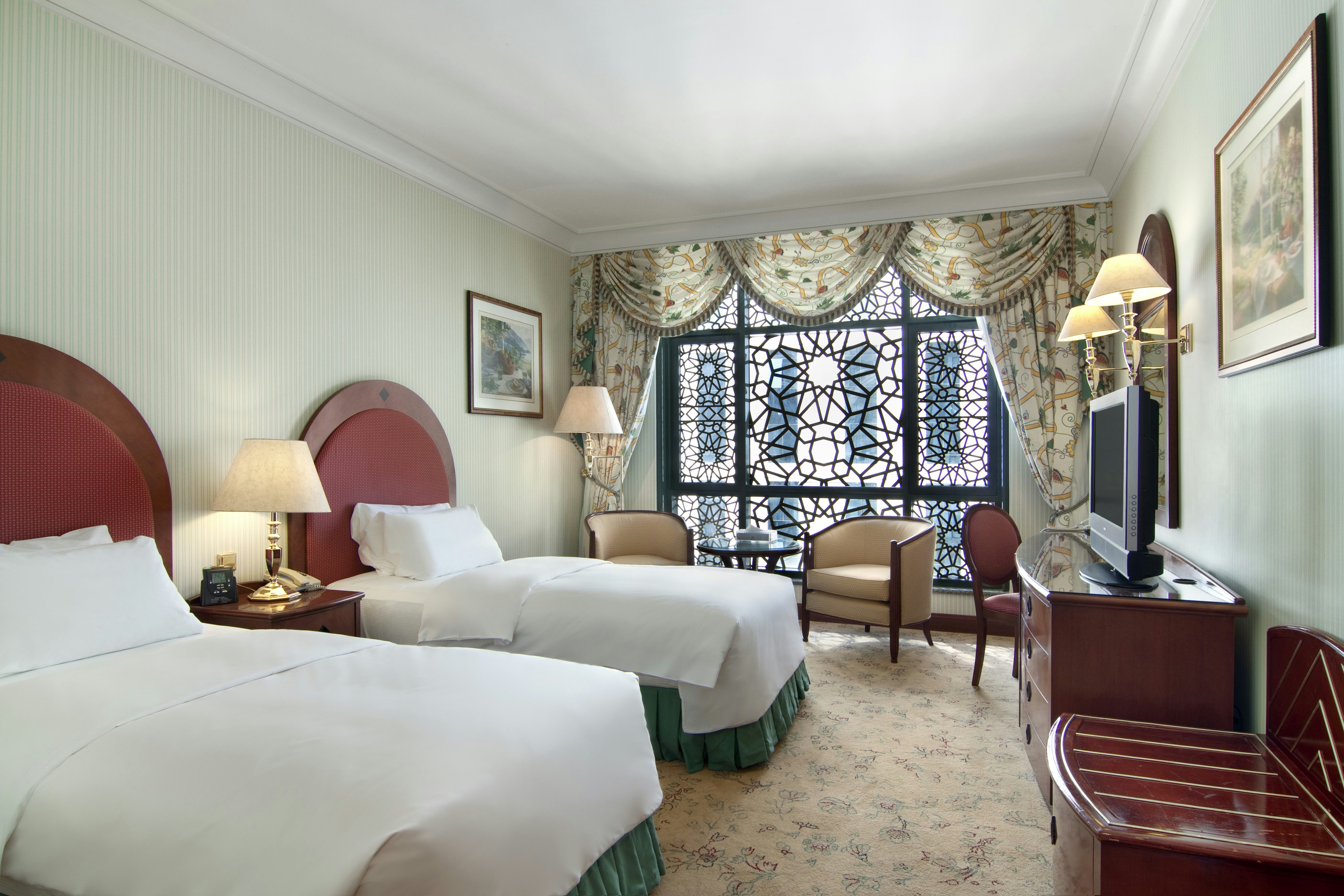 Deluxe, Twin beds, Partial Haram View