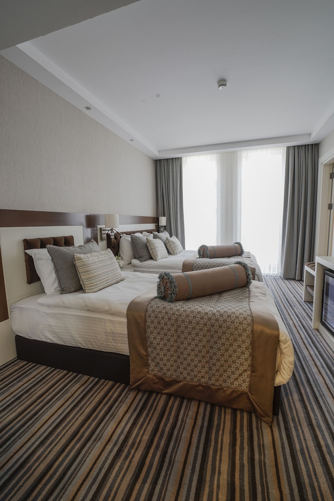 Seven Deep Hotel 16/42