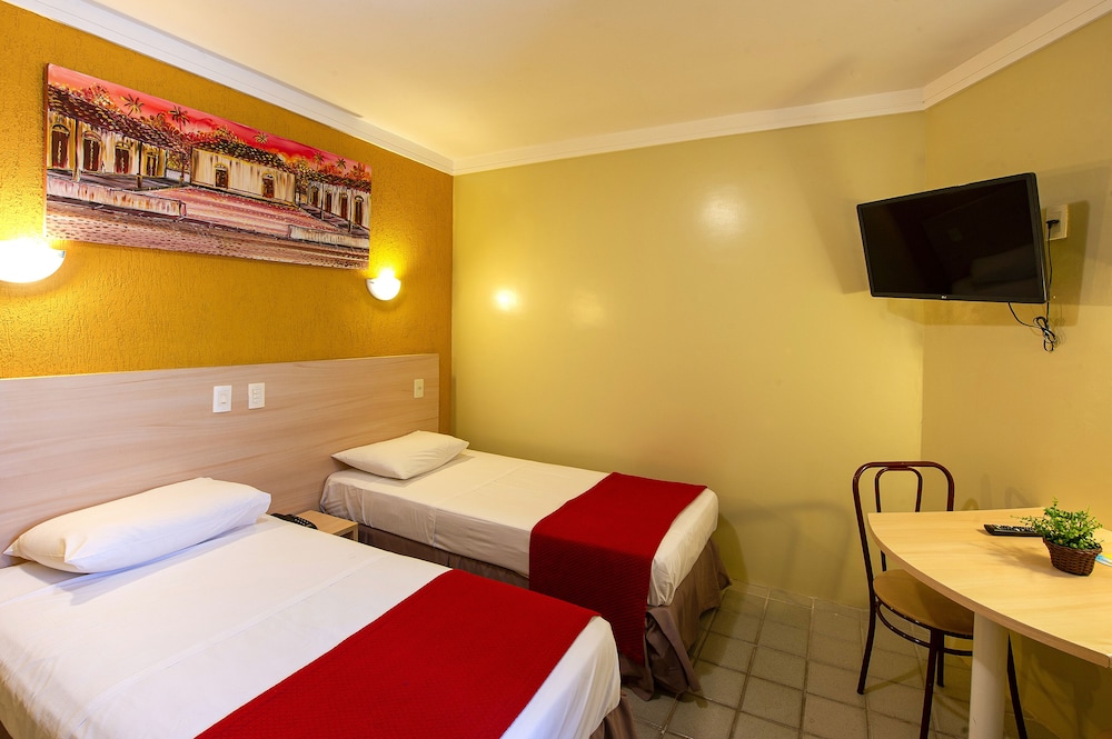 غرفة سوبيريور بثلاثة أسرّة، Hotel Costeiro 3/8