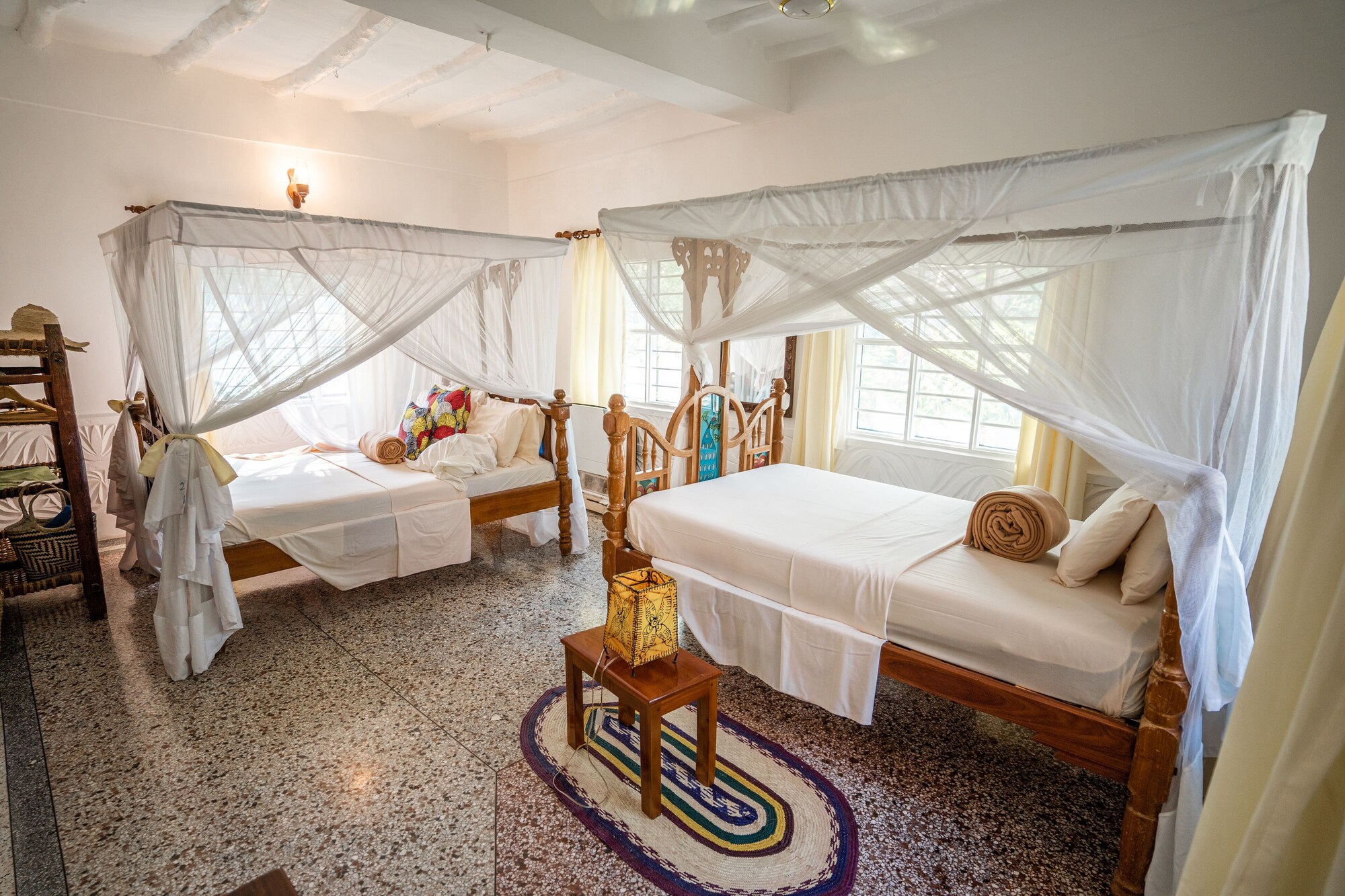 ROOM, GARDEN VIEW