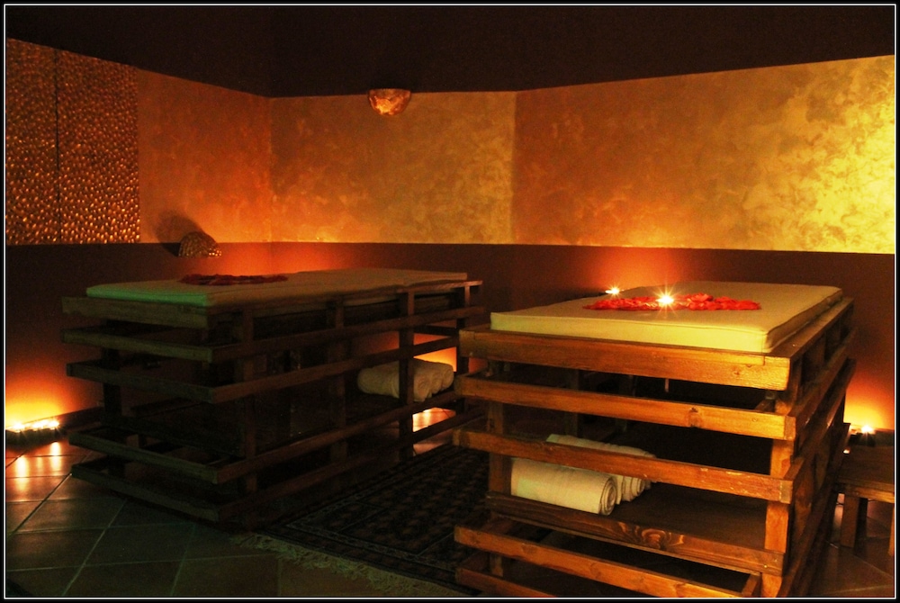 GRAND HOTEL LA BATIA 40/60