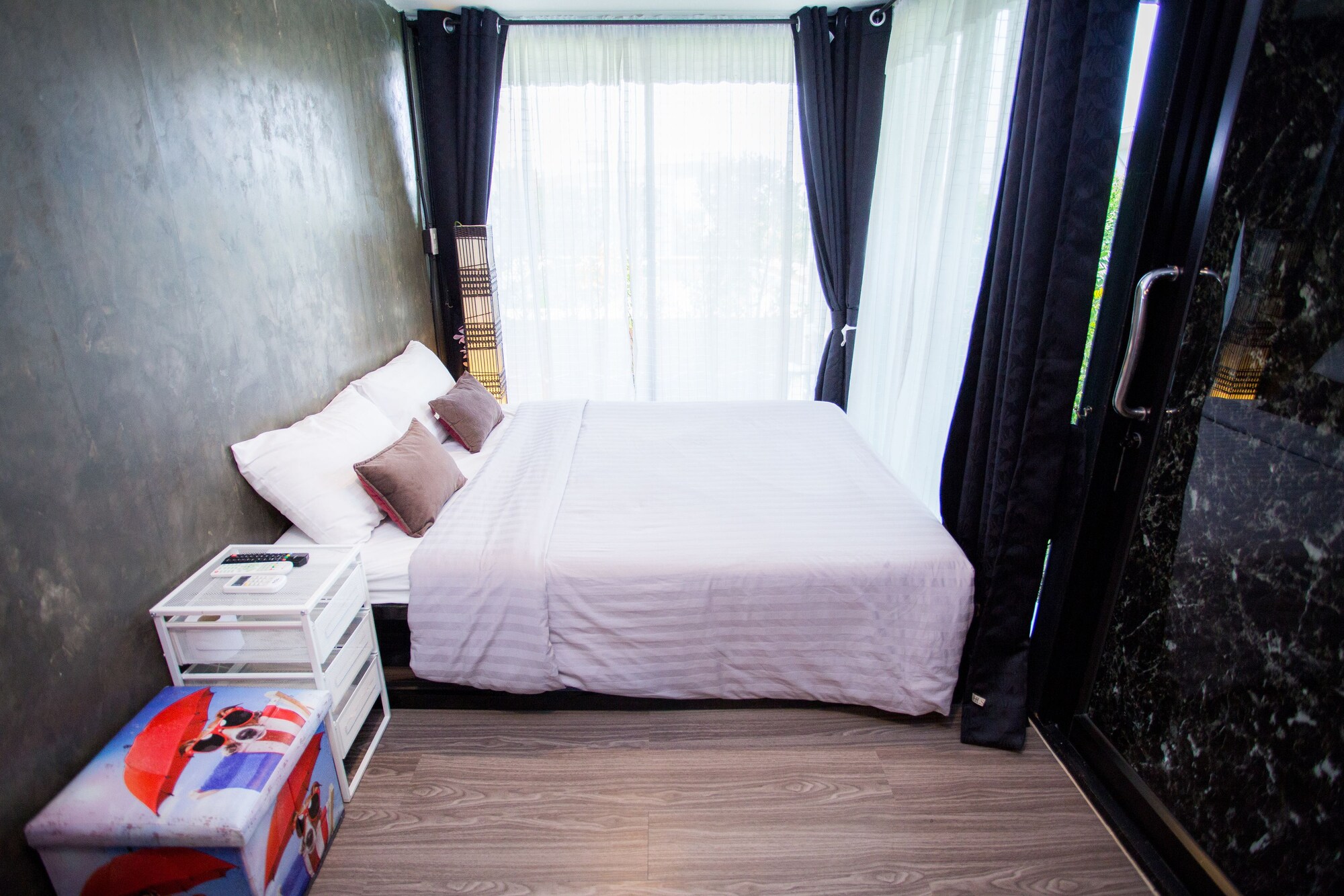 Room, Double Bed