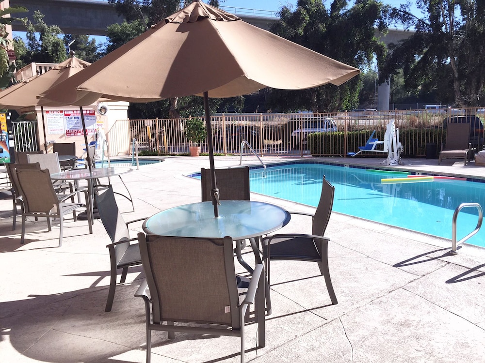 Heritage Inn La Mesa 39/44
