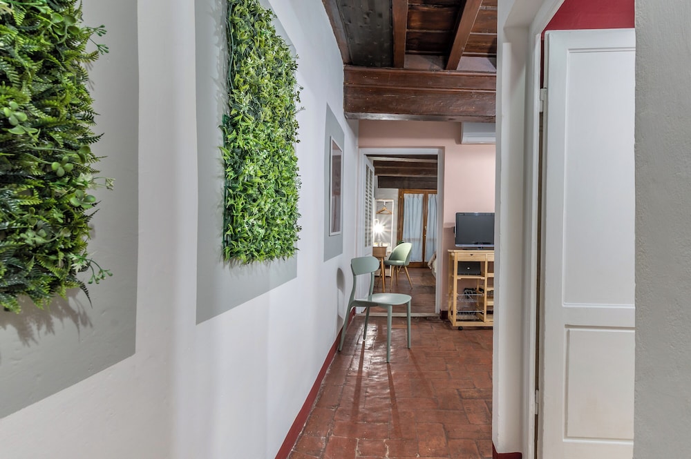 Wine Apartments Florence Ciliegiolo 32/42