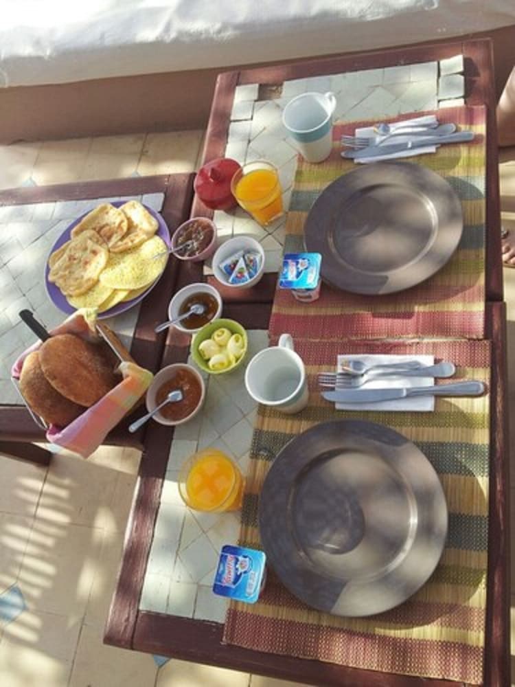 Riad Bayti 24/56