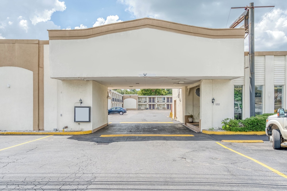 Hotel Alexandria LA - Hwy 165 39/46