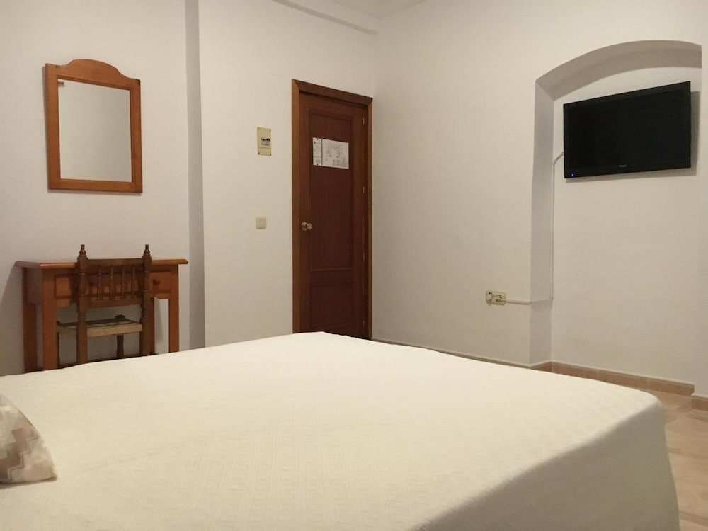 Hostal Barbate 16/50