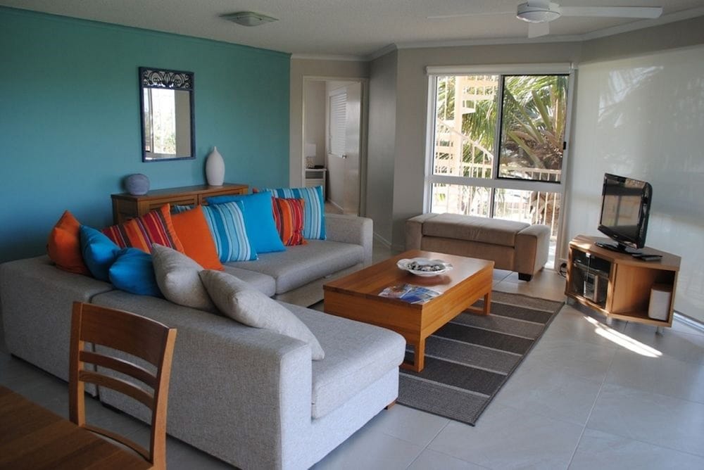 SURFSIDE ON THE BEACH 32/69
