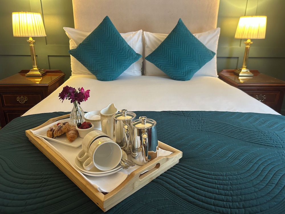 Abbey Hotel Roscommon 52/65