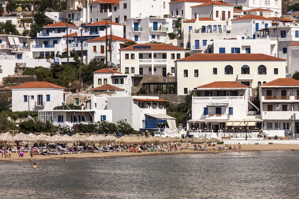 KRINOS SUITES HOTEL 38/50