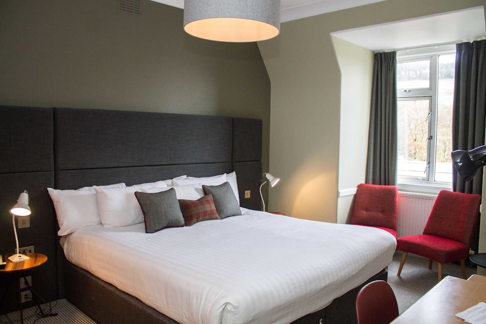 Peebles Hydro Hotel 11/74