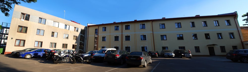 Best Hotel 48/50