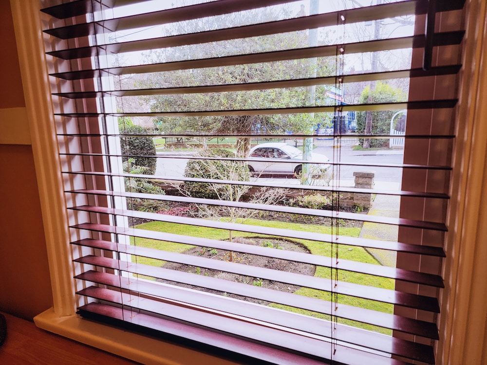 James Bay Inn Hotel Suites Cottage 44/74