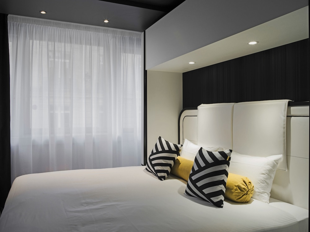 Hotel Ekta 31/40