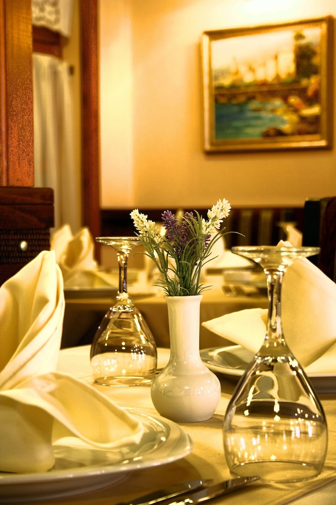 Bosnali Hotel 54/75