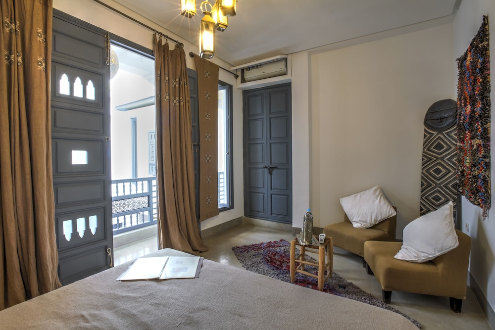 Riad Awa 29/73
