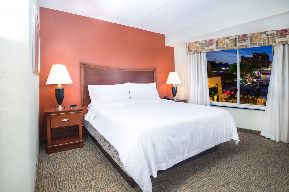 Suite, King Bed, Parlor, Sofa