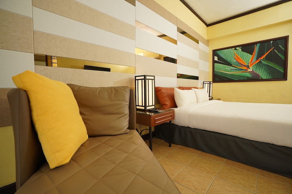 Room, King Bed, Pool Terrace