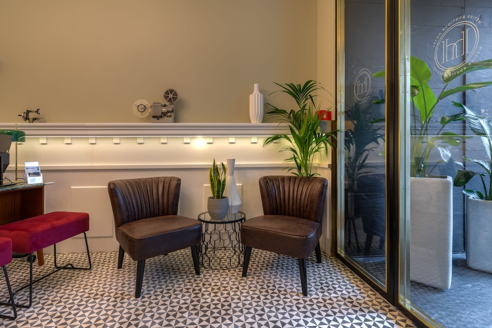 Metier Boutique Hotel 69/76