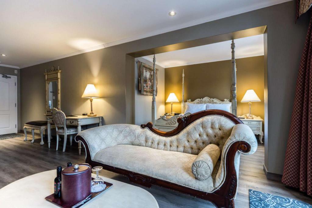 Upgrade, Suite, Queen Bed، St Christophe Hotel Spa Ascend Hotel Collection 4/4