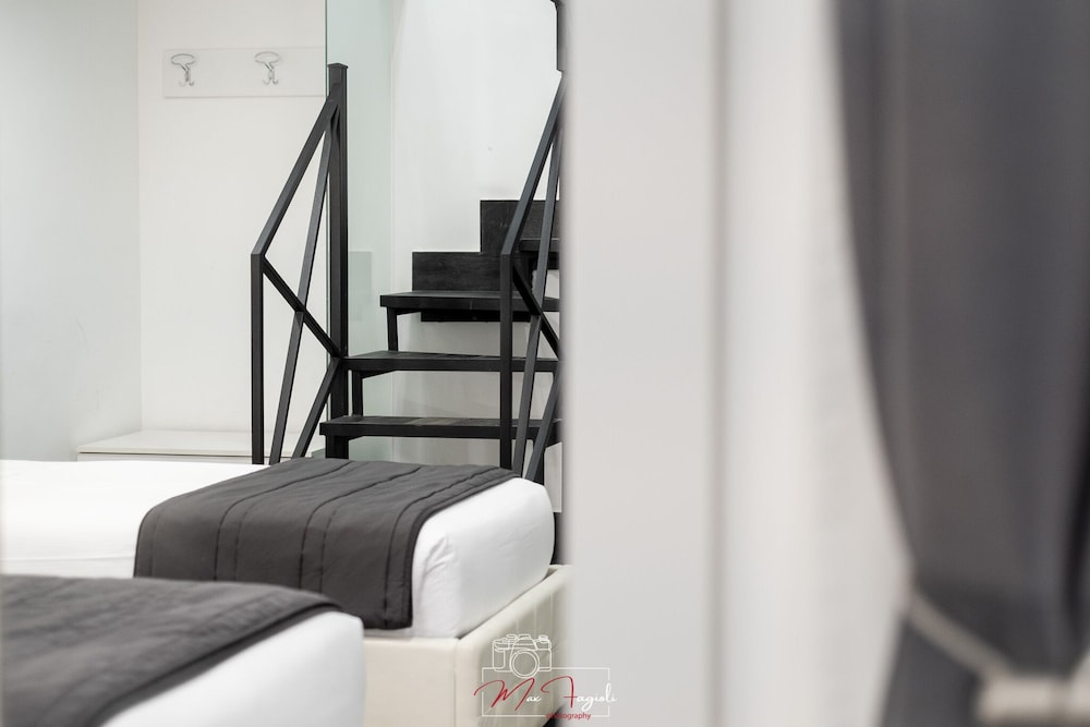 Arch Rome Suites 22/75