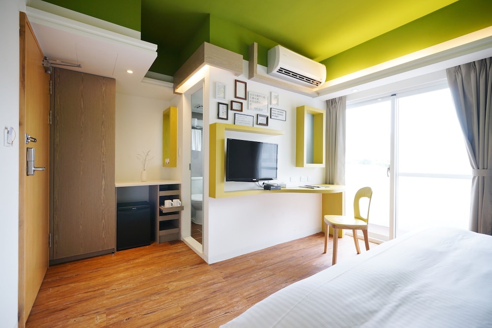 JIA JIA PAPERSUN APARTMENT 54/69
