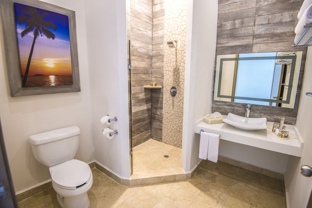 Wyndham Alltra Playa Del Carmen, Adults Only All Inclusive Resort 49/50