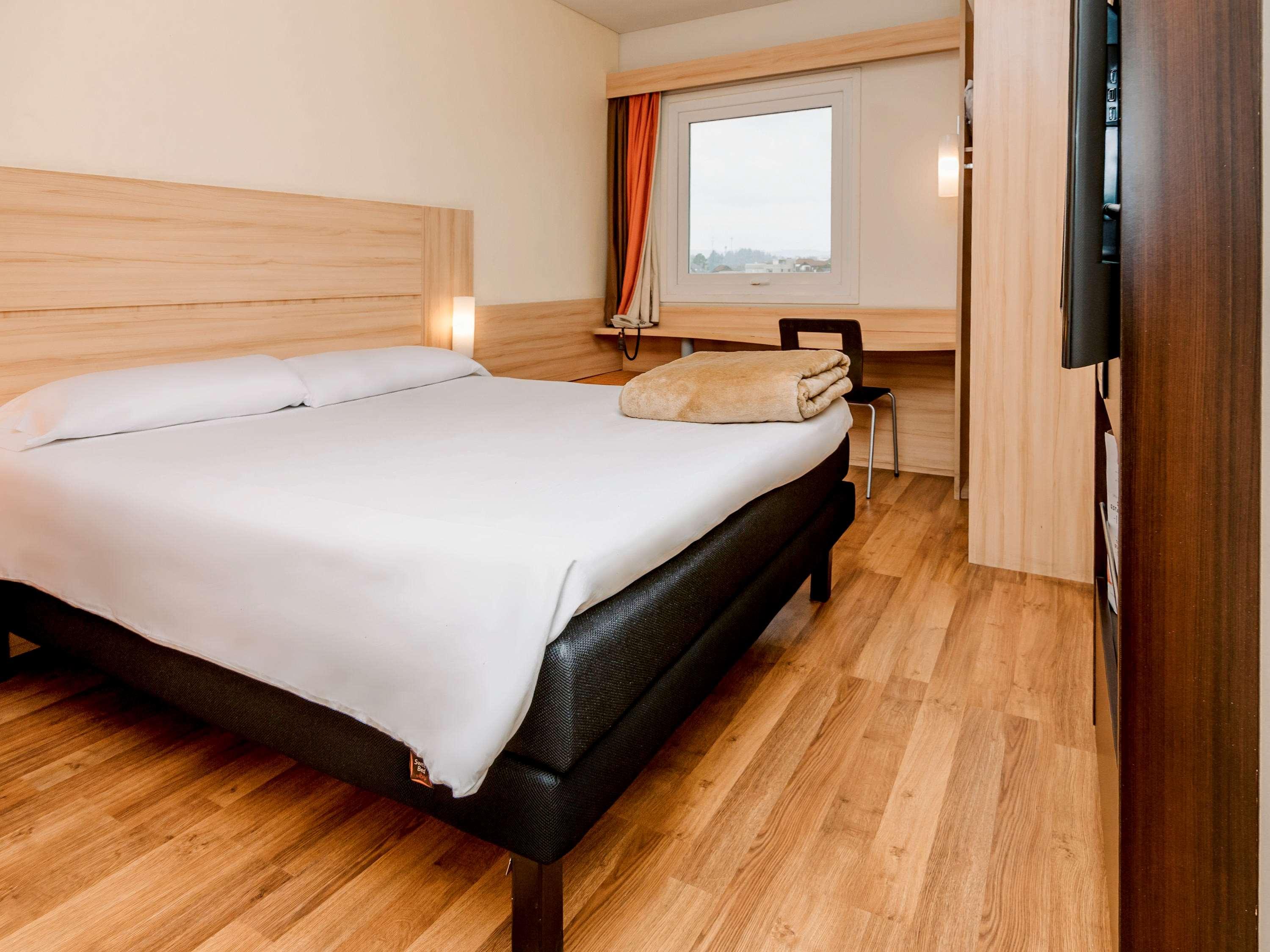 Room, Double Bed